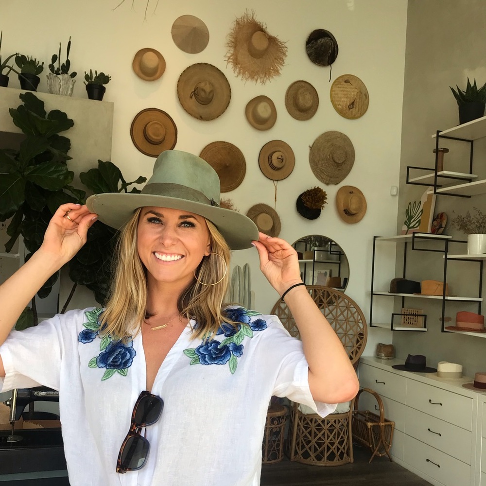 Meet your Posher, Caroline